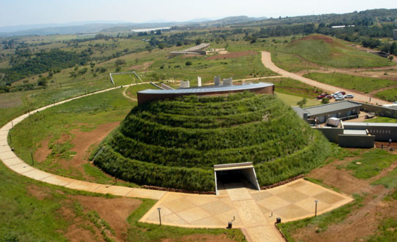 004_Maropeng_arial